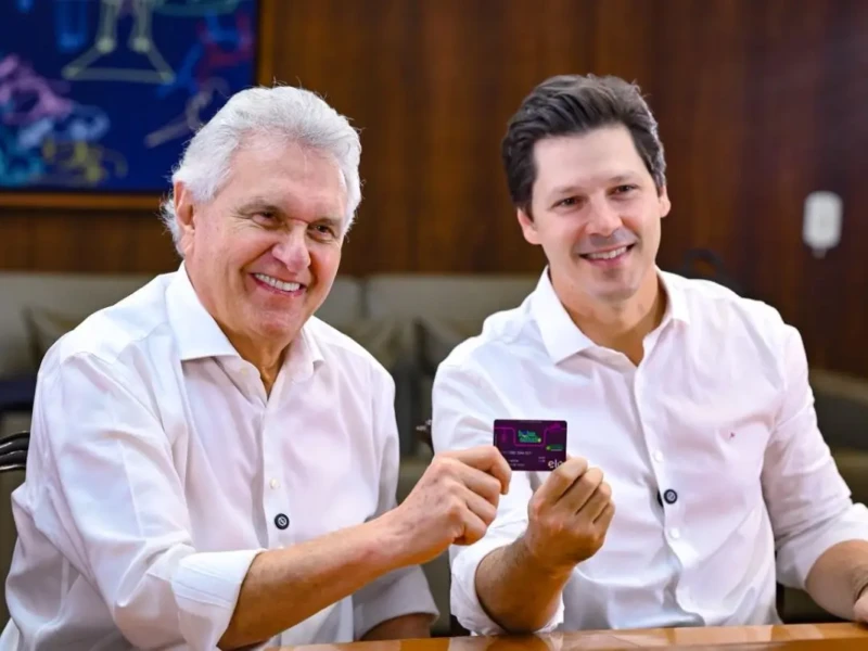 Valores da bolsa foram anunciados pelo governador e o vice - Foto Romullo Carvalho