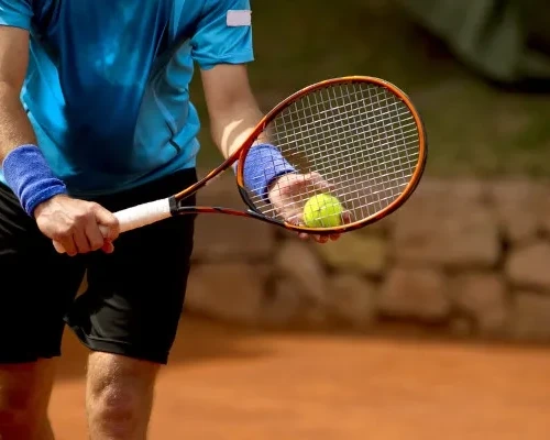 Goiânia promove 1º Torneio de Tênis com jovens de 7 a 18 anos no Parque Odilon Soares