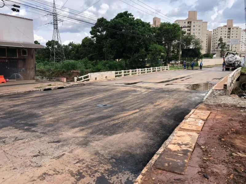 Seinfra conclui recuperação da Avenida Marechal Rondon e libera trecho interditado após erosão