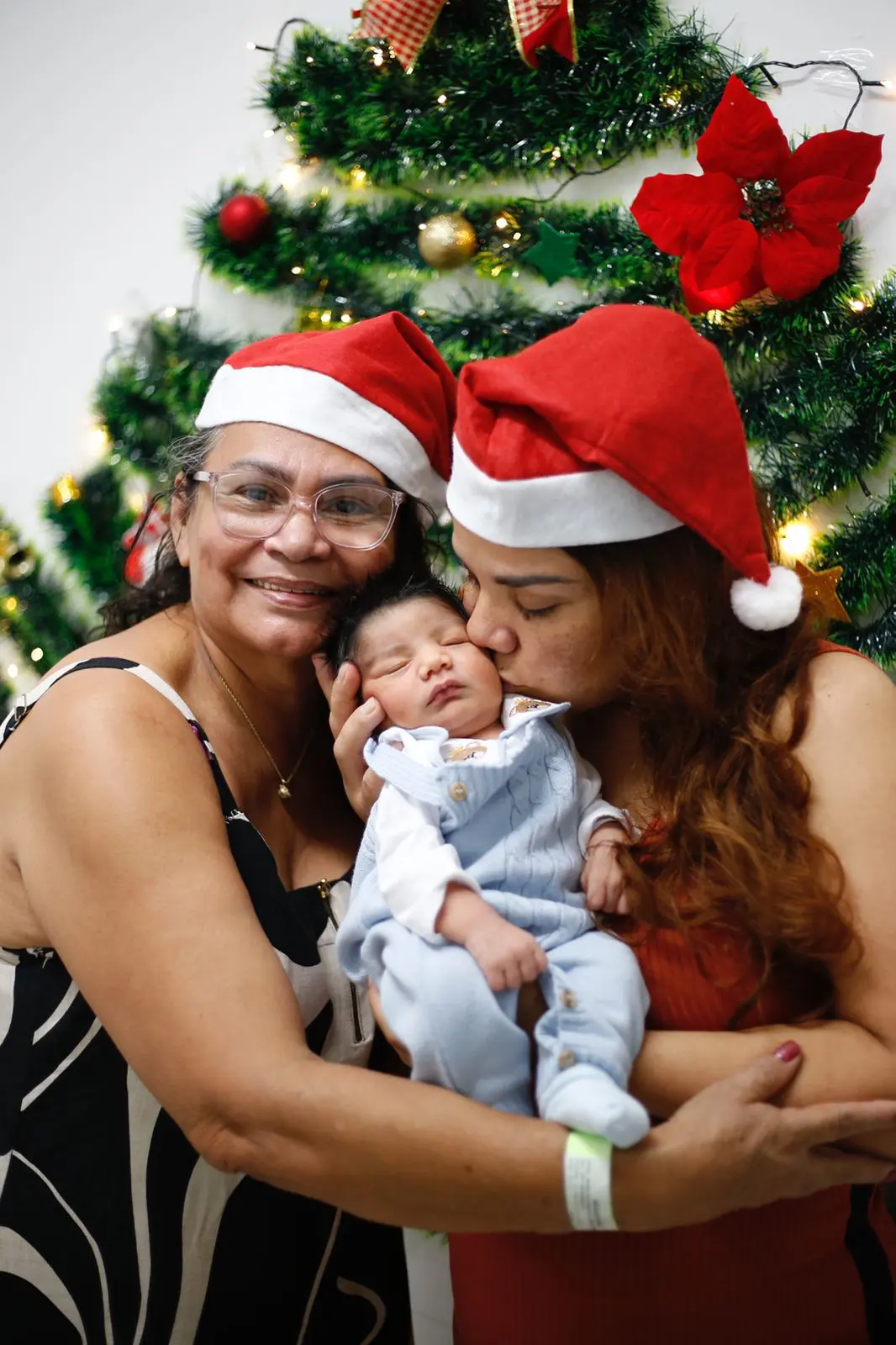 Natal no HEMU transforma momentos de internação em memórias para famílias (5)