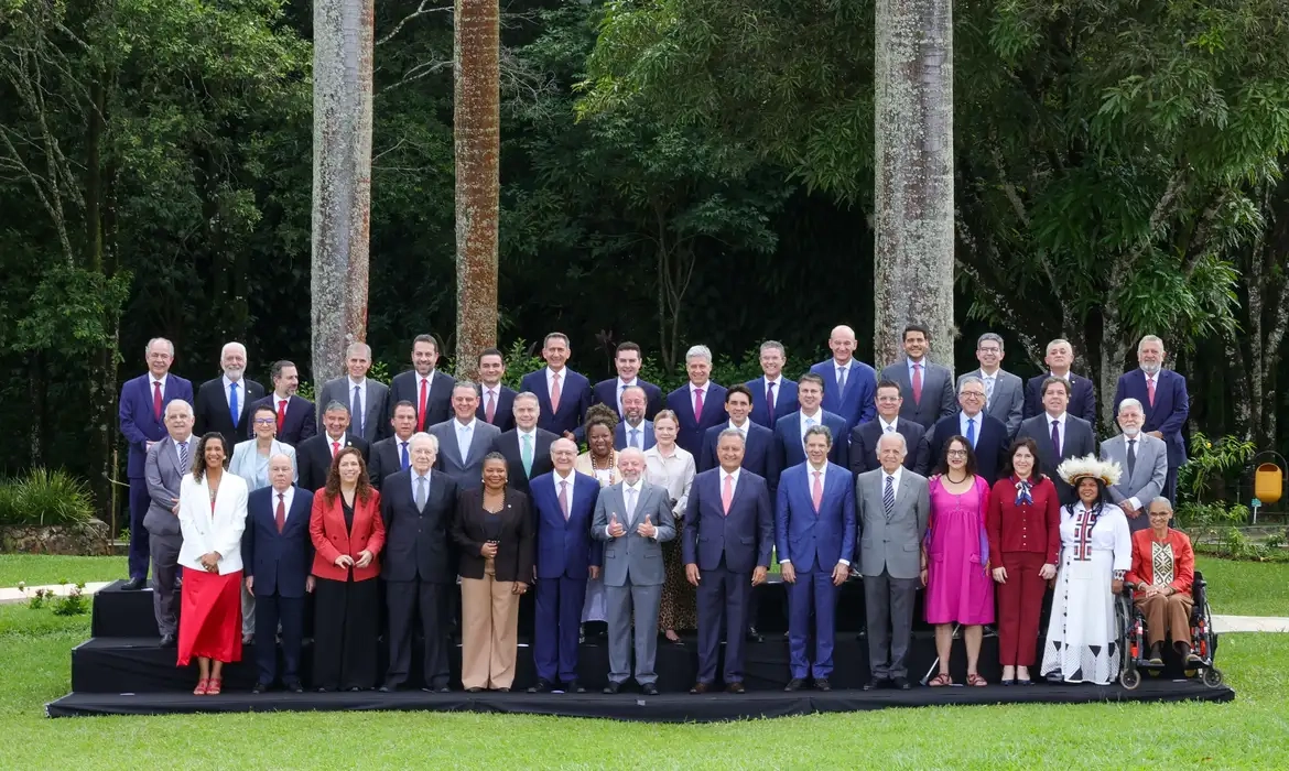 Foto oficial da última reunião de ministros de Lula de 2025 - Fabio Rodrigues Pozzebom Agência Brasil