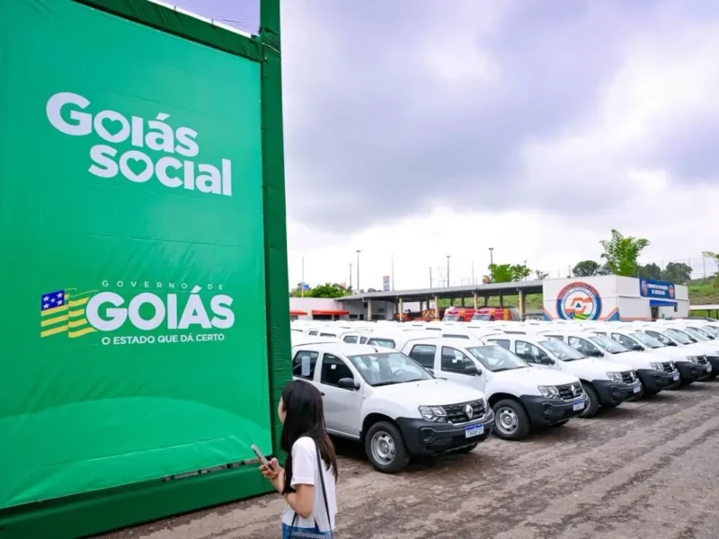 Cada cidade recebeu uma SUV - Foto Romullo Carvalho Secom Goiás