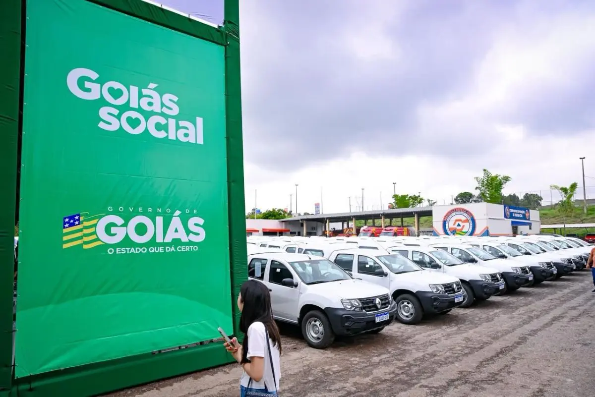 Cada cidade recebeu uma SUV - Foto Romullo Carvalho Secom Goiás