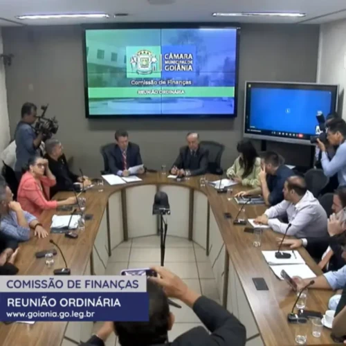 Por 6 votos a 5, após desempate, comissão votou contra Taxa do Lixo - Foto reprodução Tv Câmara