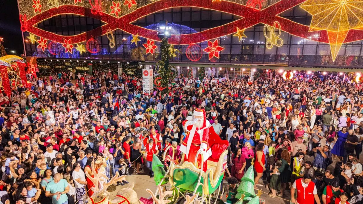 Visitantes-no-Natal-do-Bem_Diego-Canedo-e-Gesion-Carvalho-1215x683