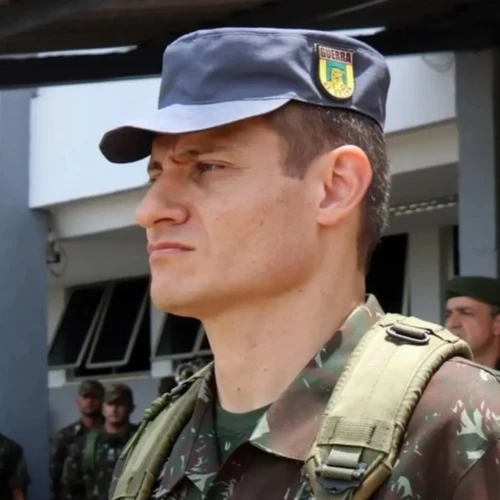 Tenente-coronel condenado por tentativa de golpe se apresenta à PF em Goiânia