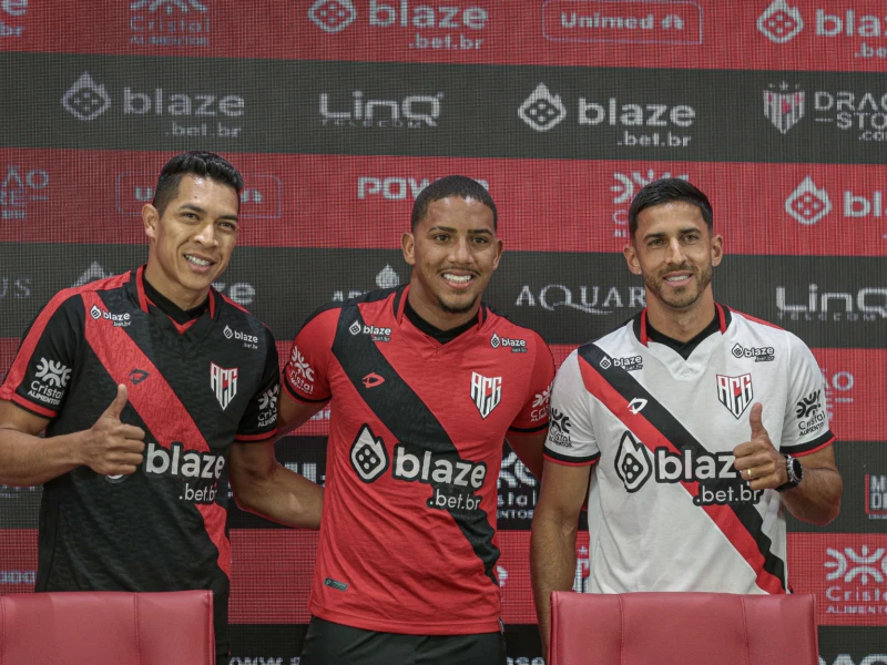 Volante Igor Henrique - Atlético-GO (Foto - Bruno Corsino)