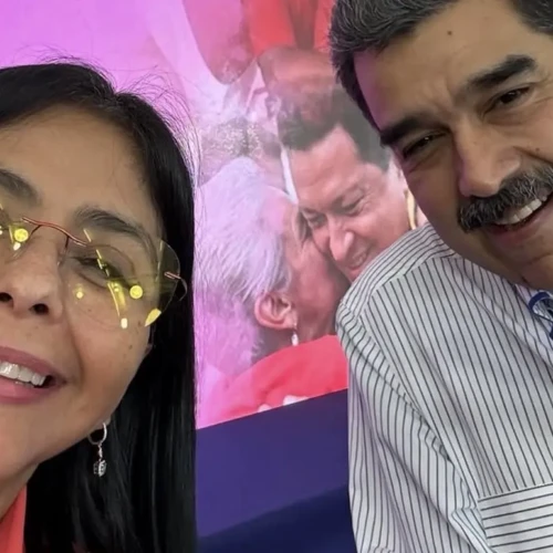 Delcy Rodrigues e Nicolás Maduro - Reprodução