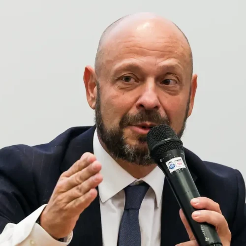 Aposentados têm até 14 de fevereiro para pedir devolução de descontos indevidos do INSS