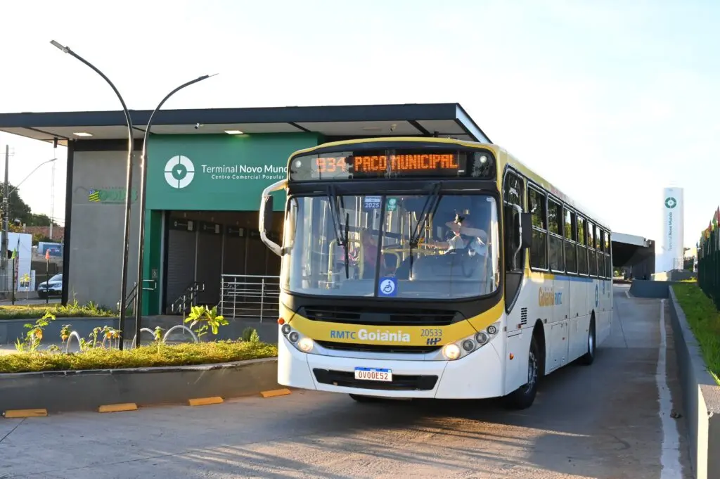 Motoristas da Rápido Araguaia anunciam paralisação por atraso de salários em Goiânia