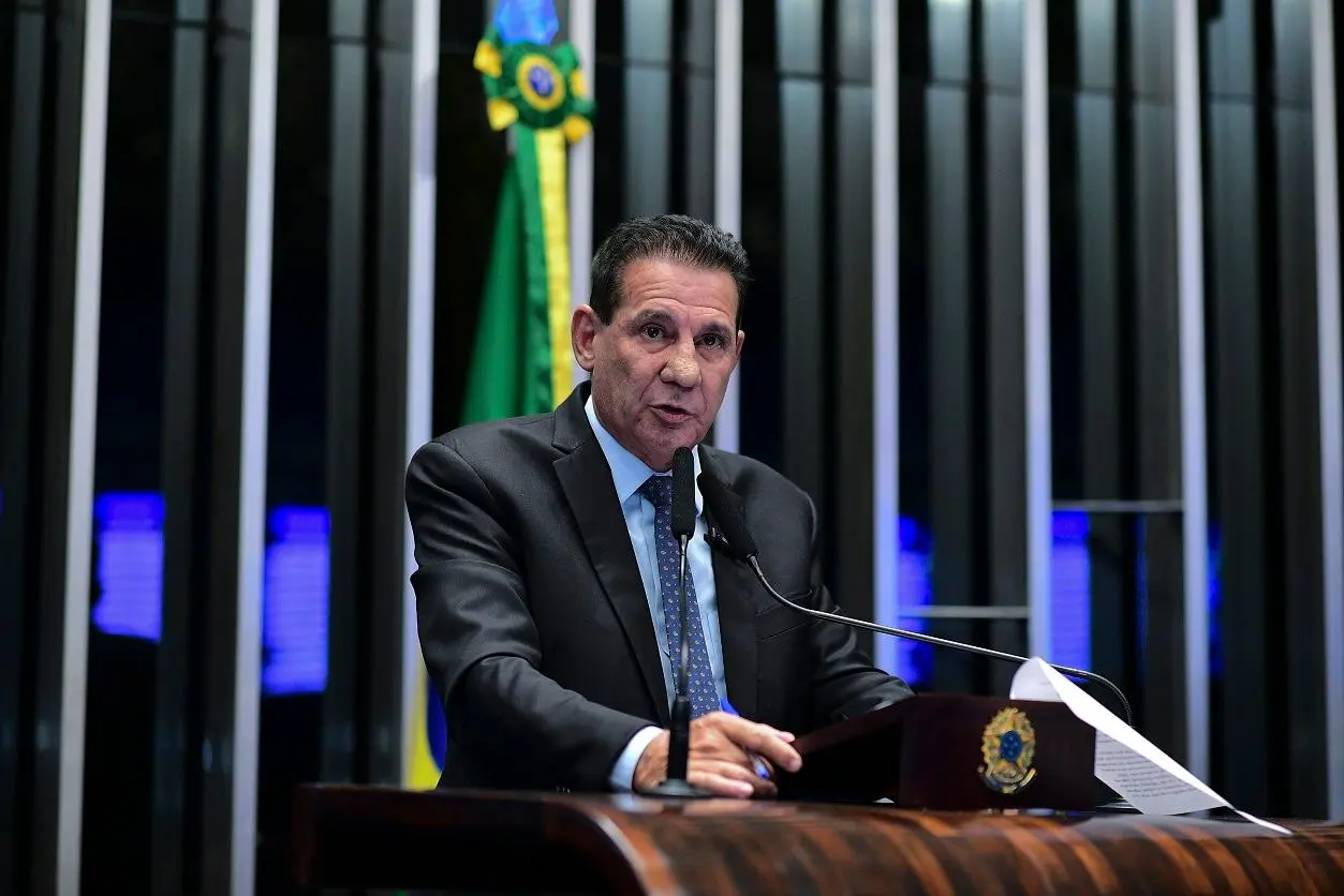 vanderlan cardoso em discurso no senado