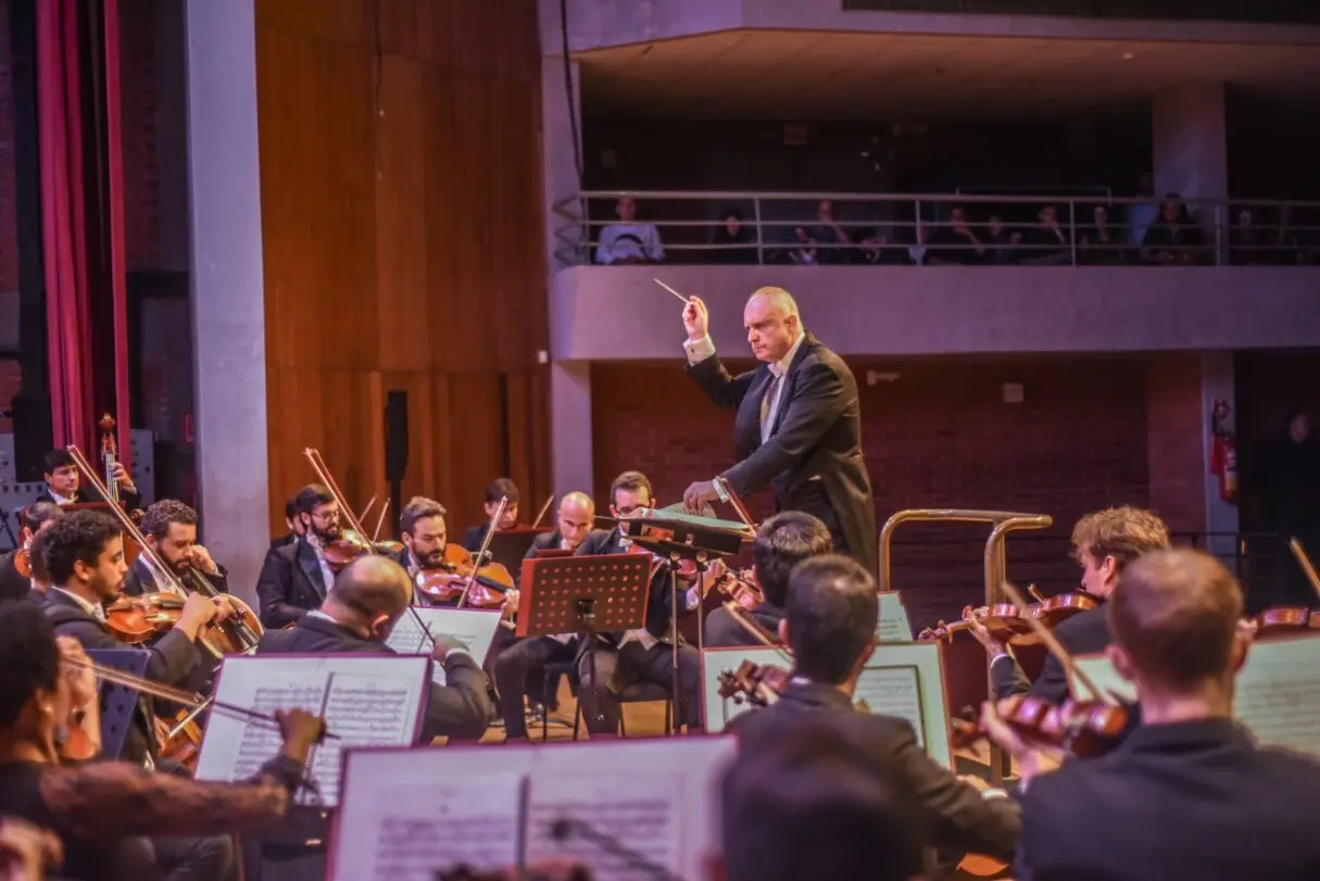 Orquestra-Filarmonica-OFG_Rafaella-Pessoa-1215x811