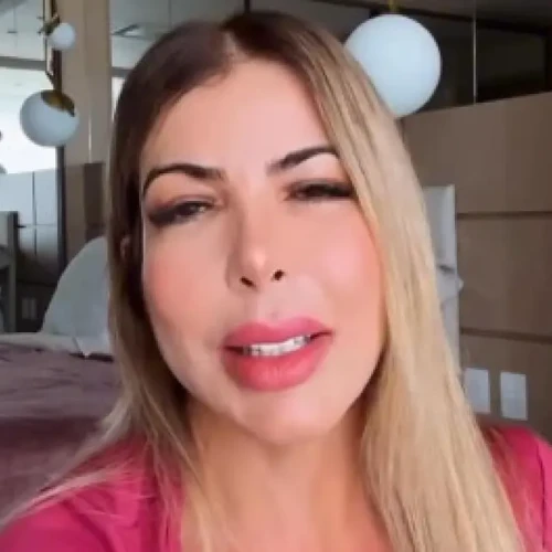 Após polêmica, esposa de Túlio Maravilha afirma que filha seria alvo de bullying por ter dinheiro