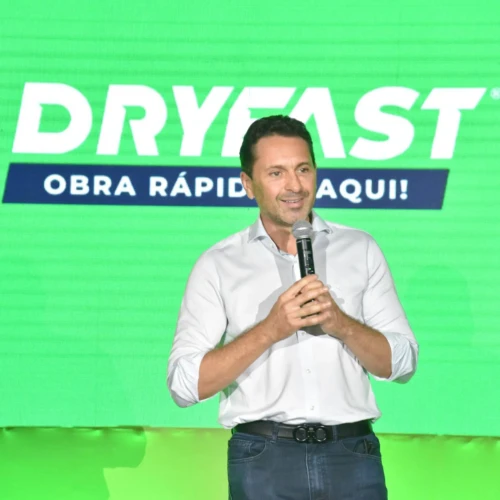 Leandro Vilela está entre os 10 prefeitos mais bem avaliados das maiores cidades do país