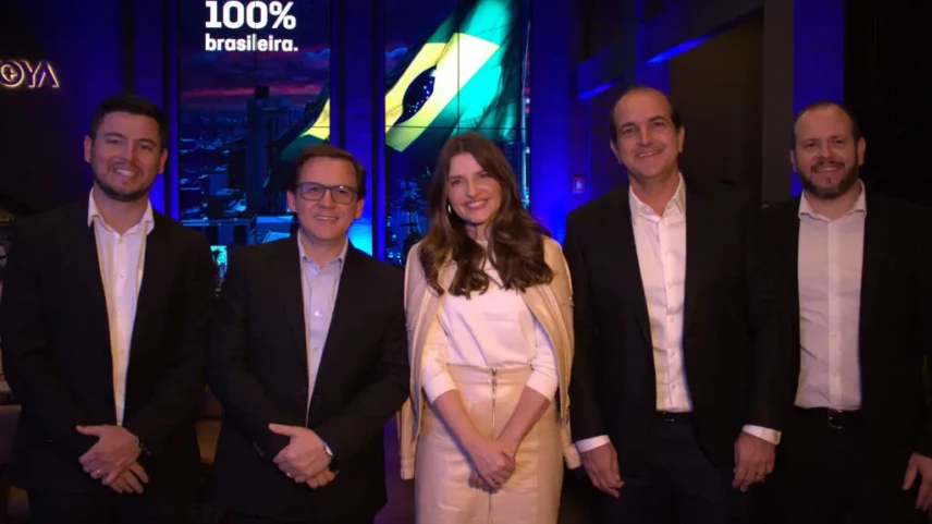 Cópia de 2. Kellen Severeo e os anfitriões da noite_ Paulo Martesi, Rodrigo Barbeti, Rodrigo Garcia e Robson Santesso.jpg
