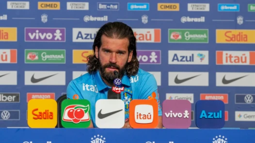 Rosácea goleiro Alisson