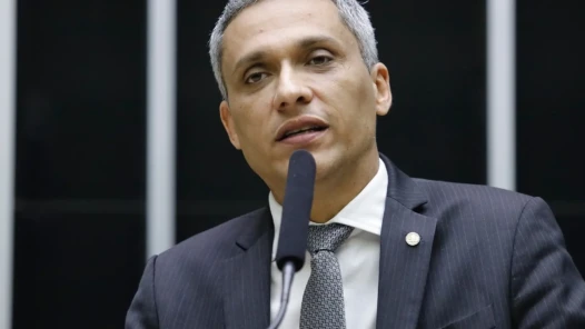 deputado-gustavo-gayer-pl-go-chamou-senador-de-vagabundo-nas-redes-sociais-1730385412216_v2_4x3