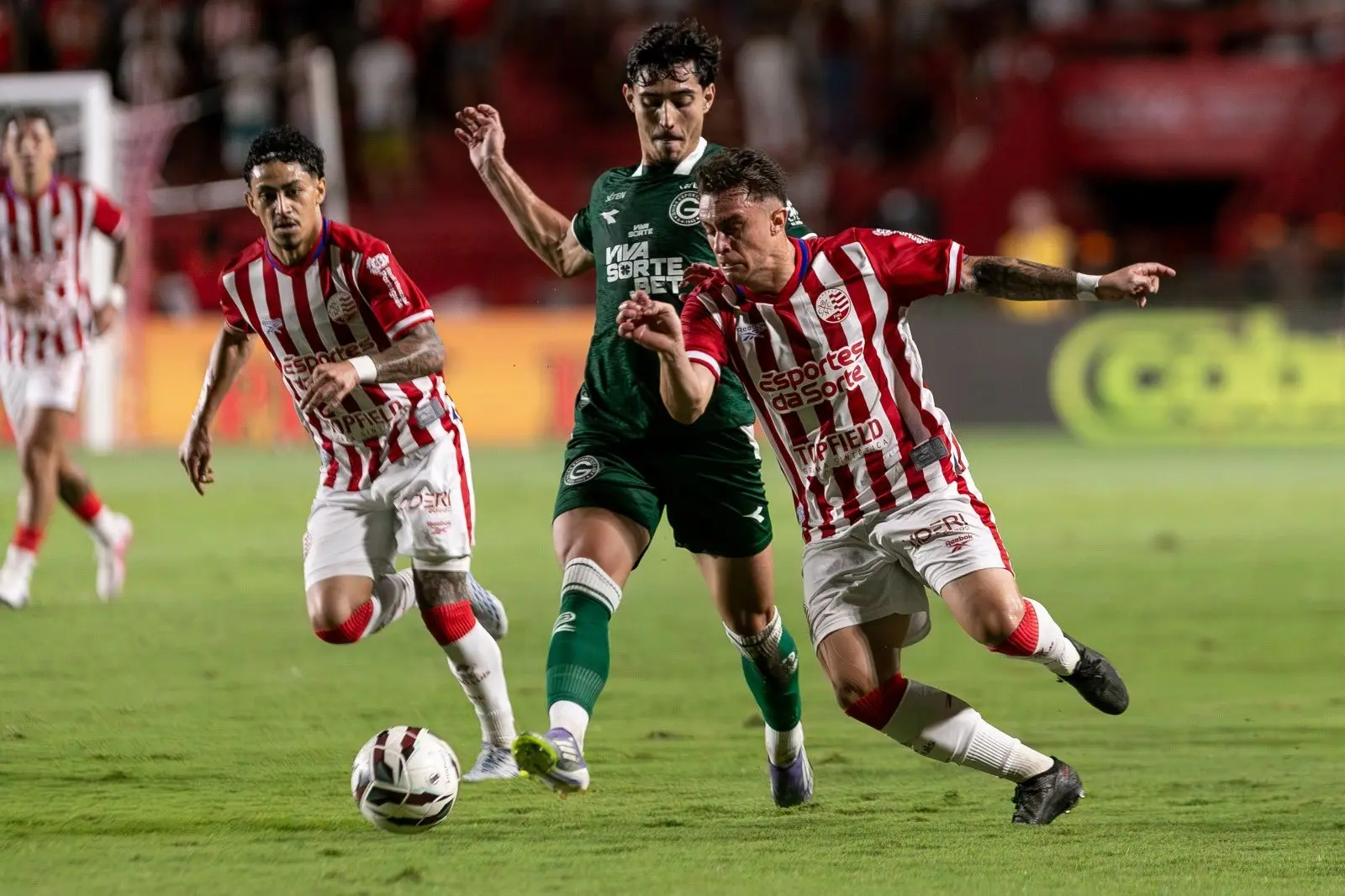 Goiás vence Náutico em jogo decisivo na Série B