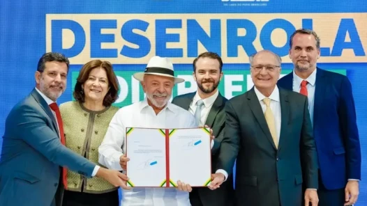 Lula cria crédito para trabalhador informal e libera uso do FGTS como garantia em empréstimos