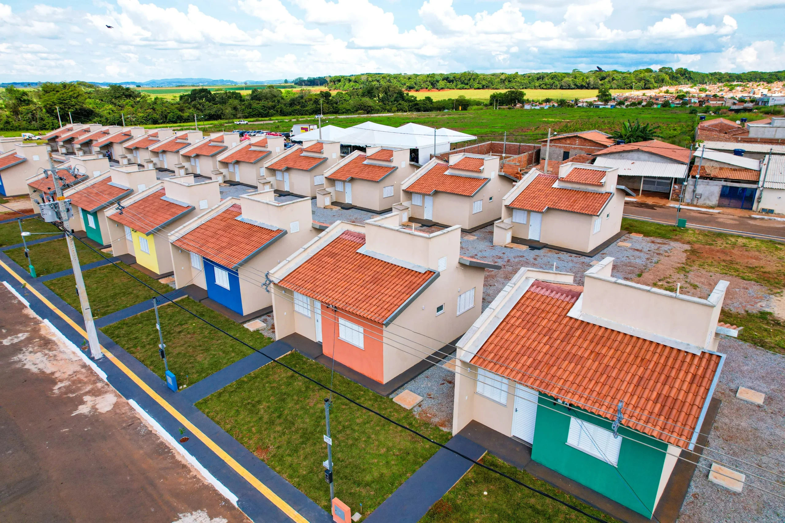 Justiça suspende entrega de casas em Goiás por suspeita de fraude