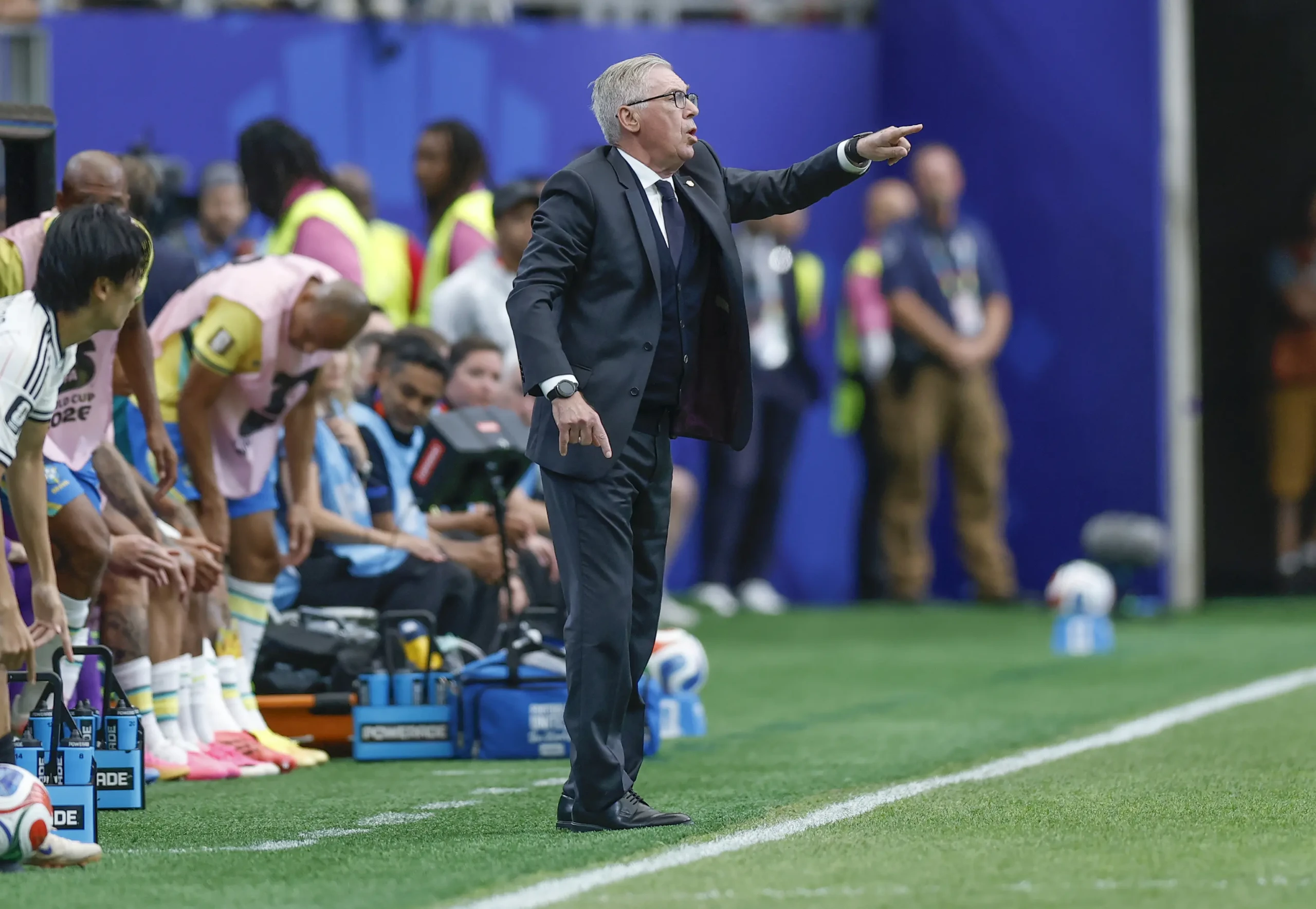Brasil avança com sufoco nas oitavas da Copa; Ancelotti explica ausências
