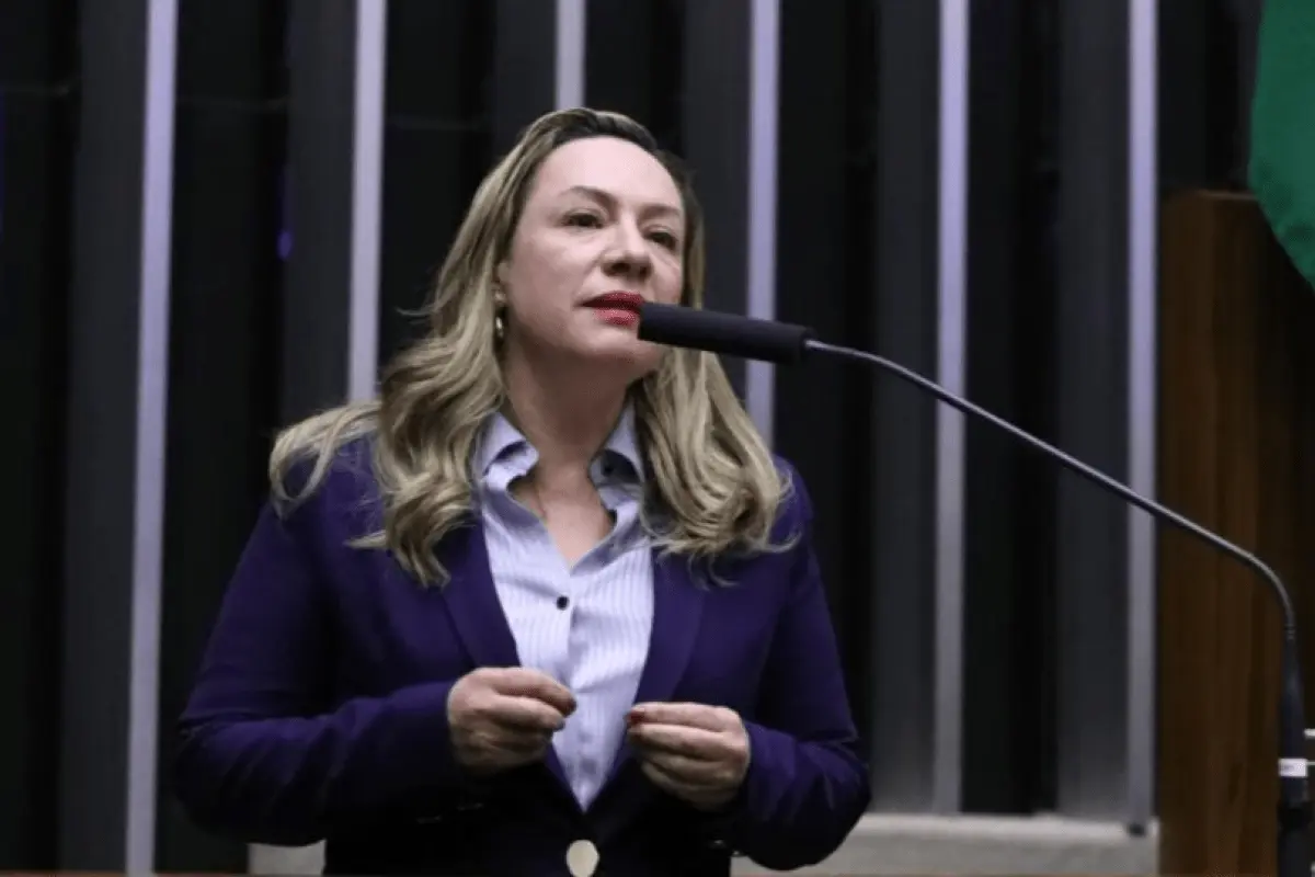 Accorsi repudia pressão por desistência e nega planos ao governo