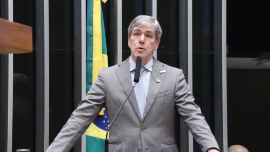 André Rocha destaca educação como pilar da competitividade durante homenagem aos 80 anos do Sesi