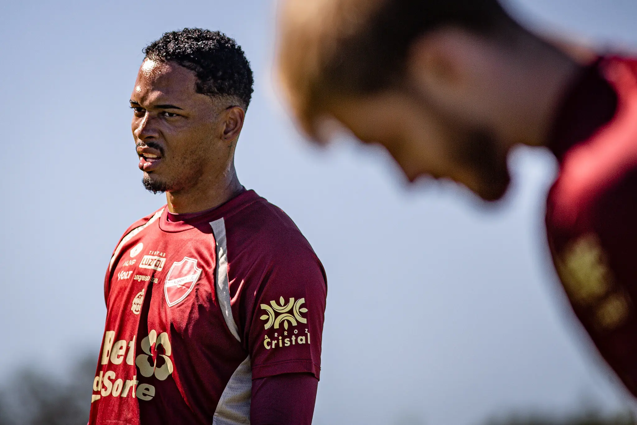 Vila Nova Contrata Terceiro Reforço para Janela do Brasileirão