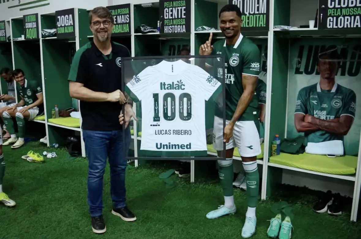 Zagueiro Lucas Ribeiro Atinge 100 Jogos Pelo Goiás Após Recuperação