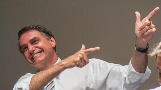 Duas das armas de Bolsonaro não estão com Exército - Foto Guilherme Santos - portal Sul21