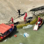 Bombeiros evitam naufrágio de embarcação durante operação de férias no Rio Vermelho, em Goiás