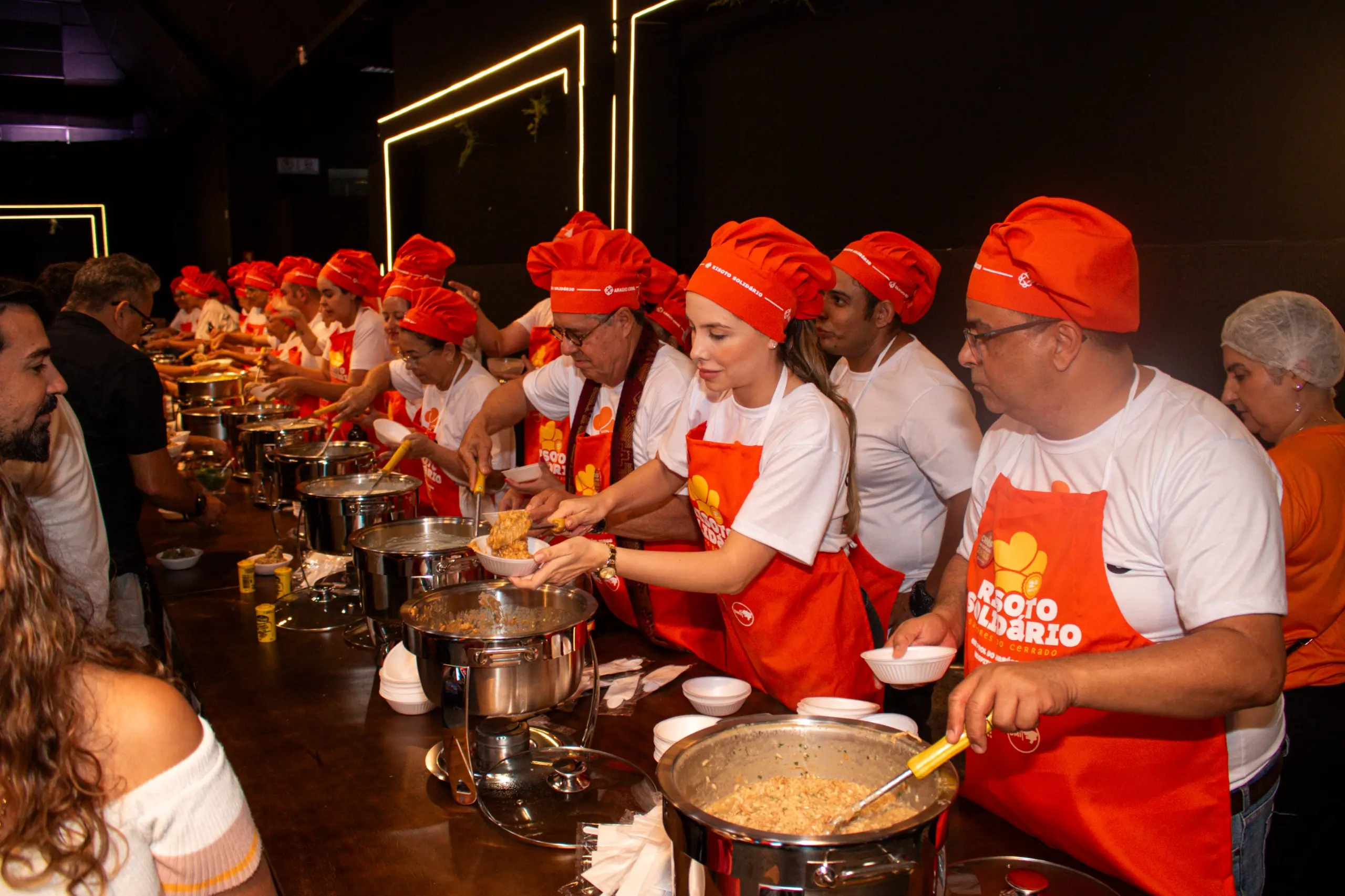 Evento beneficente une chefs e música por hospital de câncer
