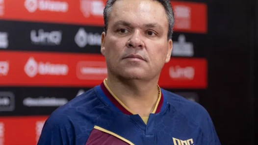 Adson Batista - Camisa São Bento