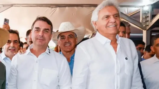 9b442ba1-flavio-bolsonaro-e-ronaldo-caiado.-ft-foto-cristiano-machado-imprensa-mg