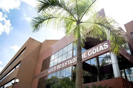 A Justiça também determinou o afastamento dos agentes das funções