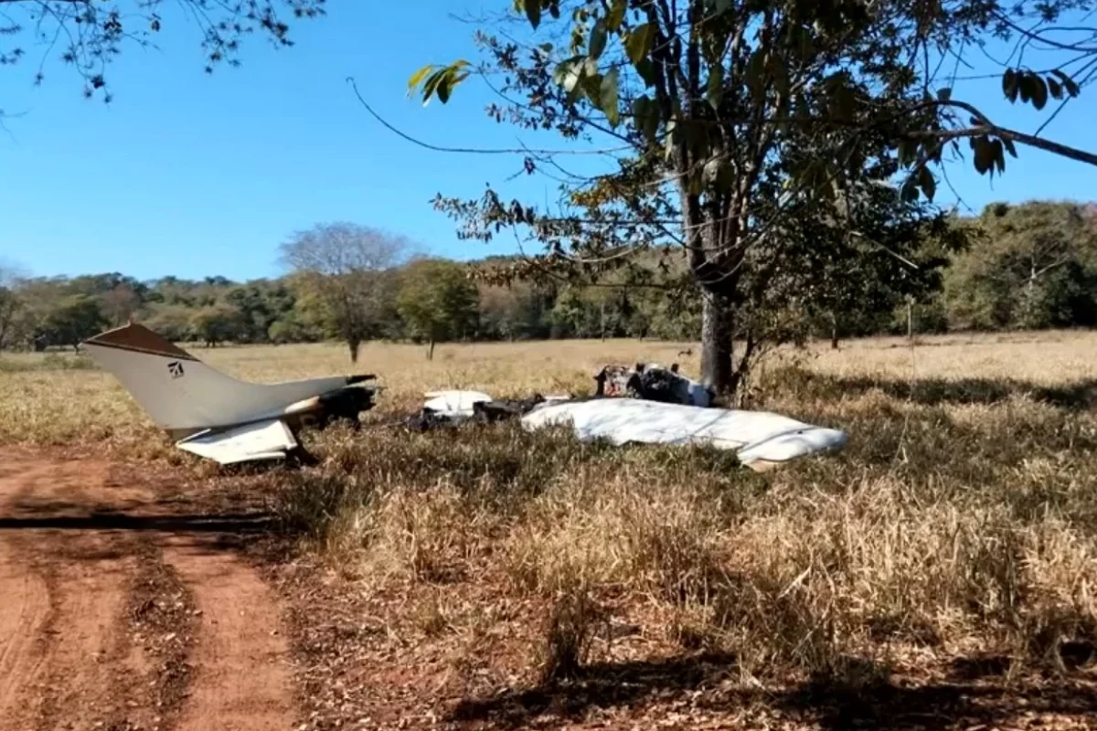 aviao-faz-pouso-forcado-com-300-kg-de-cocaina