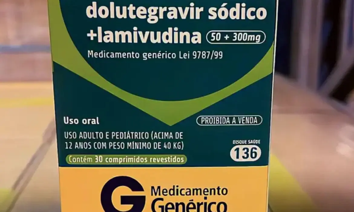 SUS garante produção nacional de remédio essencial contra HIV