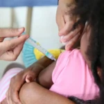 Vacinação pode ajudar a protecer contra internações e mortes de crianças por vírus sincicial respiratório, o VSR - Foto reprodução EBC
