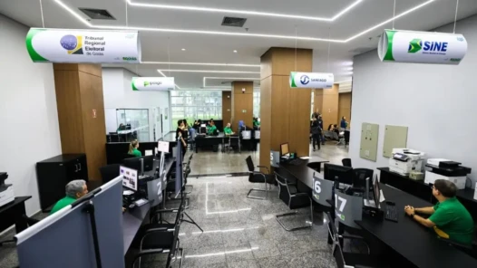 Feriado altera funcionamento de repartições estaduais em Goiás; veja o que abre e o que fecha