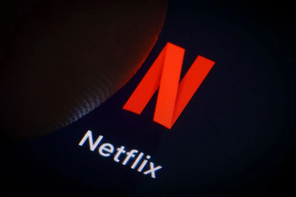 Netflix é obrigada a desfocar imagem de mulher em série documental