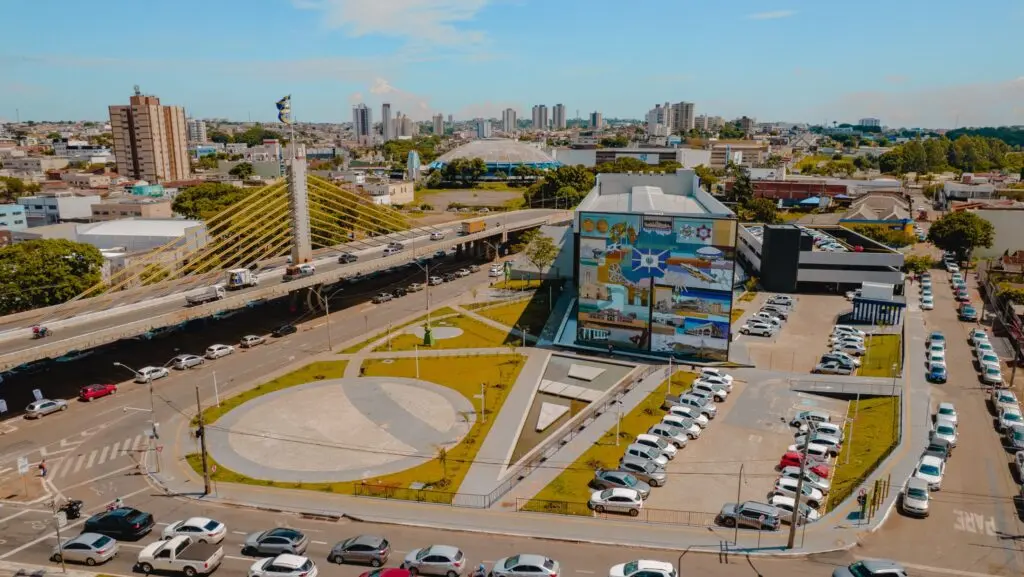 centro-administrativo-adhemar-santillos-1-1024x577