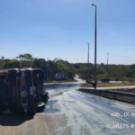 caminhao derrama oleo. Foto: CBMGO