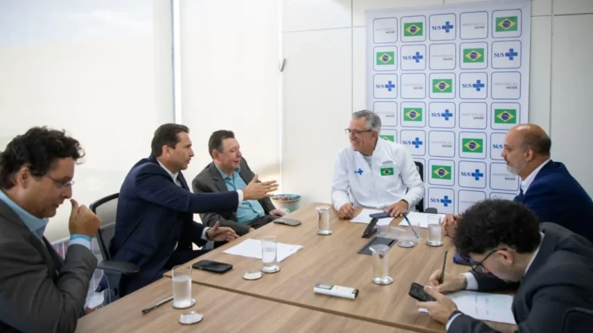 Vilela busca reforço para HMAP e novas policlínicas em reunião com ministro da Saúde (2)