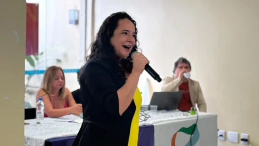 cíntia dias candidata ao senado