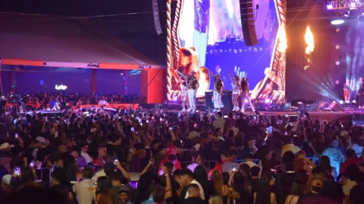 Aparecida é Show - Johney Macena