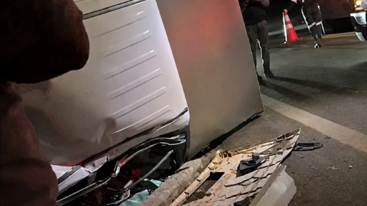 Acidente entre caminhonete e caminhão deixa um morto e dois feridos na GO-010, em Leopoldo de Bulhões