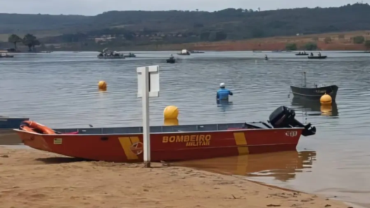 salvamento de embarcação em JataI. Foto: Divulgação/CBMGO