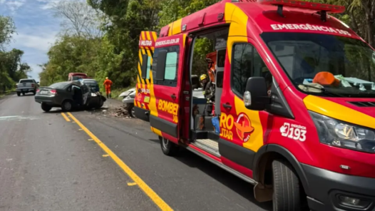 Acidente na GO-020 deixa uma pessoa morta e duas feridas em Santa Cruz de Goiás
