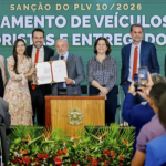 14.09.2026 – O presidente da República, Luiz Inácio Lula da Silva, durante Sanção do PLV nº 10/2026, que institui linhas de financiamento do MOVE para veículos novos, no Palácio do Planalto, Brasília - DF. Foto: Ricardo Stuckert.