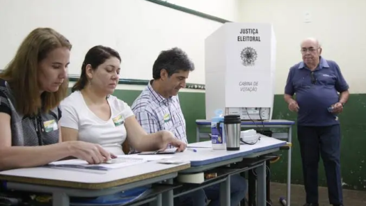 Mesários têm até 3 de outubro para concluir treinamento das Eleições 2026 e garantir folgas